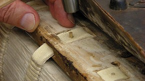 Figure 2. Securing the laced in bands (Photography by Jane Rutherston)