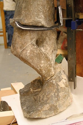 Figure 3. Detail of break across ankles and support offered by mount (Photography by John Dowling)