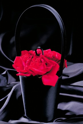 'Florist's Basket' bag by Lulu Guinness, 1993, Museum no. T.128-1996