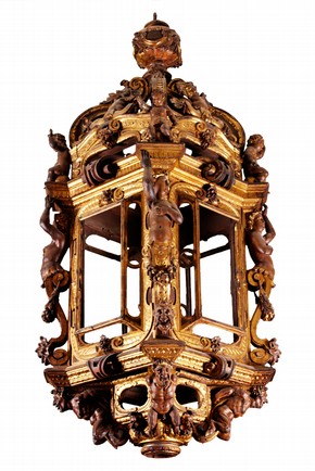 Carved and gilded wooden lantern, probably Venice, Italy, 1580-1600. Museum no. 7225-1860