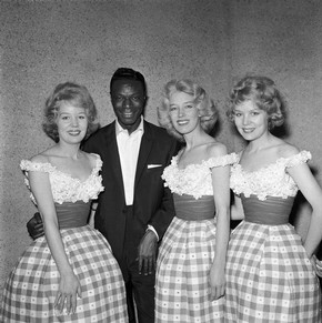 Nat King Cole with the Beverley Sisters, photography by Harry Hammond, England, 1959. Museum no. S.9185-2009