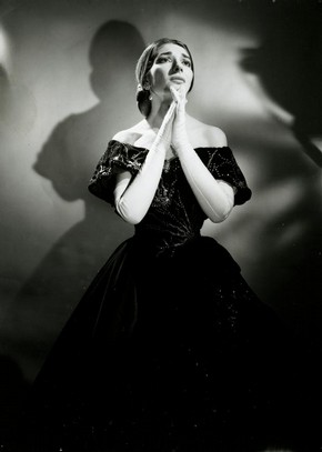 Maria Callas (1923-1977) in Verdi's opera La Traviata, Royal Opera House, Covent Garden, London, around 1958