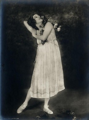 Anna Pavlova in Autumn Bacchanal, black and white photograph, about 1920