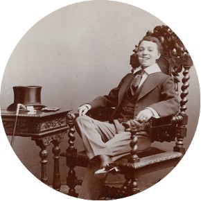 Publicity photograph of Vesta Tilley as a man, late 19th century