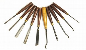 Wood-carving tools. Museum no. A.3:1-1992