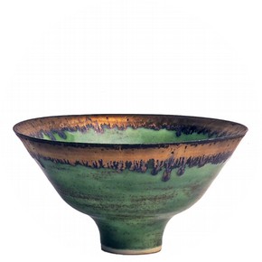 Bowl, Lucy Rie, about 1979. Museum no. C.44-1982