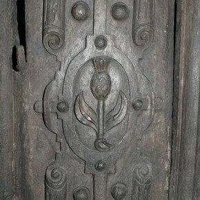 Oak panel carved with thistle emblem from Sir Paul Pindar's house, Bishopsgate, London, 1599-1600. Museum no. 846-1890