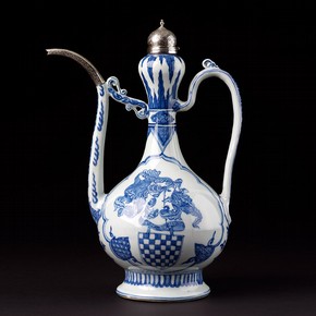Ewer, Jingdezhen, China, 1522-1566. Museum no. C.222-1931