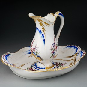 Ewer and basin, Vincennes porcelain factory, about 1751. Museum no. C.180A&B-1984