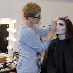 Theatrical make-up demonstration at the Exhibition Road Creative Quarter, 2009.