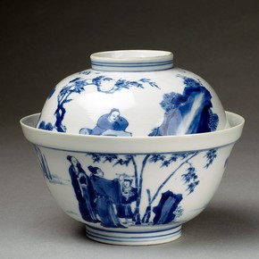 Bowl and lid, Jingdezhen, China. Museum no. C.794&A-1910