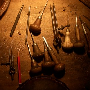 Engraving tools in the workshop of Phil Barnes, 2009