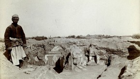 Remains of ruined temple cella and porch, Farhad-beg-yailaki, Sir Marc Aurel Stein, 1906-1908. Photo 392/26(618), © The British Library Board