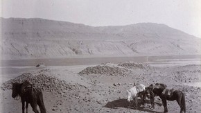 Grave mounds, Karadong, Sir Marc Aurel Stein, 1914. Photo 392/28(615), © The British Library Board