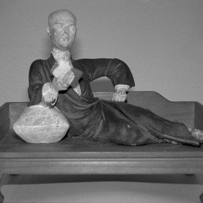 Figure 3. The unfired figure after treatment (Museum no. FE 24-1999). Photography by Metaxia Ventikou.