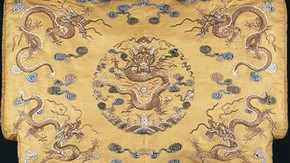 Cushion cover, about 1800-20. Museum no. T.139-1917