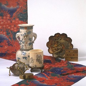 Japanese objects shown at the Paris International Exhibition of 1867, about 1850-1867. Museum no. 847:1-1869