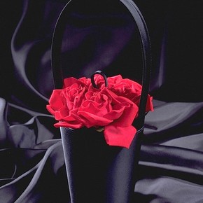 'Florist's Basket' bag by Lulu Guinness, 1993, Museum no. T.128-1996