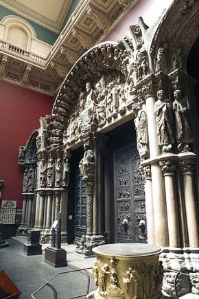 Plaster cast of the Puerta de la Gloria, 19th century
