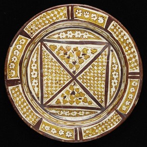 Whiteware dish with a simple geometric design, about 850, Museum no. C.45-1952