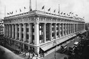 Selfridges, Oxford Street, London. Robert Atkinson (1869–1923), with Daniel H. Burnham (1846–1912) and Francis S. Swales (1878–1962), with later work by Sir John Burnet
