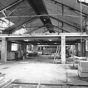 Figure 1. Installation of a mezzanine level. Photography by V