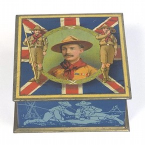 Biscuit tin, 1911. Museum no. M.81-1983