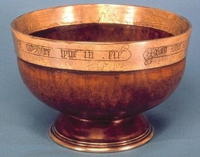 Mazer, unmarked, around 1380. Museum no. M.165-1914 