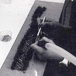 Fig. 4: Straightening the paper cake frill