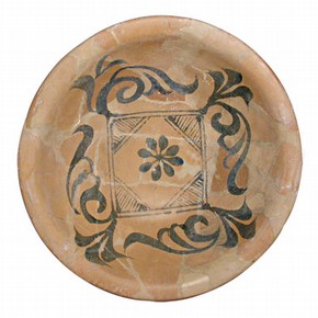 Figure 2. The bowl during treatment (Photography by Hanneke Ramakers)