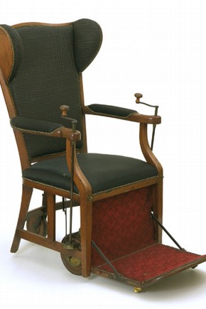 An English mechanical chair. Museum no. 2006AU2842