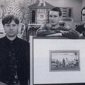 Alan Cummings with graduating students Dianna Drummond and Stephen Newman in the Nehru Gallery