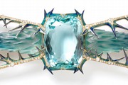 'Thistles' corsage ornament, designed by René Lalique (1860-1945), about 1905. Loan:Met Anon.10:1-2007