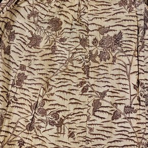 Chintz Jacket, India, 1775-80, damaged by rust. Museum no. IS.105-1950
