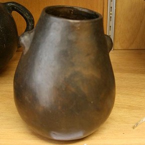 Earthenware pot, unknown, 19th century. Museum no. 4296-1901.