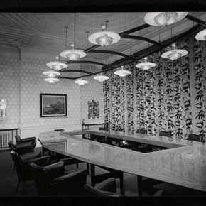 Photograph of conference room, Headquarters of the Glass Manufacturers’ Federation, Portland Place 1955 Museum no. AAD/2008/3/1/1/10