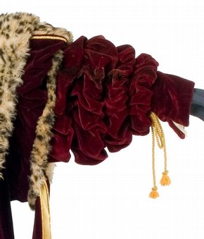 Costume for Alfonso d’Este in Gaetano Donizetti’s 'Lucrezia Borgia', London, 1980. Museum no. S.80:1-2003