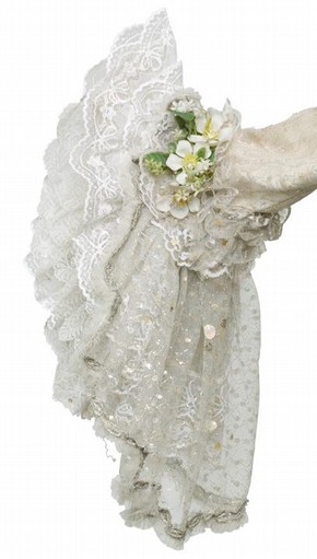 Costume for Sophie in Richard Strauss’s 'Der Rosenkavalier,' London 1974. Museum no. S.263 - 1999