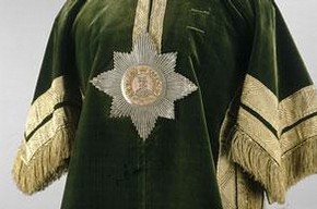 Tabard and hat for the Herald of the Order of St Catherine, Johann Kolb, Fedot Vonchakov and Maria Österreich, 1797. Museum no. TK-1663, TK-1566, © The Moscow Kremlin Museums 