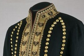 Postilion’s jacket and cap, cap by Bruno Frères, Fournrs DE S.A.I./Le Grand Duc Héritier A.A. 1881–1917, Museum no.TK-3051, TK-1590, © The Moscow Kremlin Museums