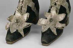 Boots worn by the Herald of the Order of St Andrew, Johann Daniel Ermscher, 1797. Museum no. TK-1693/1-2, © The Moscow Kremlin Museums