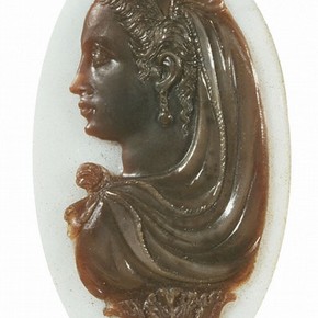 Cameo Portrait of a Lady in a Veil, about 1550–1600. Museum no. A.45-1978