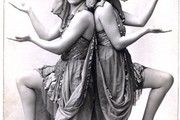 The Jackson Sisters, early 20th century. Museum no. TM 1974/A/38