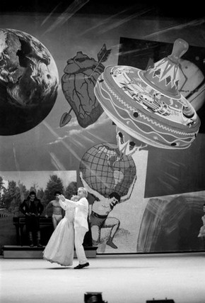 Scene from the English National Opera's The Fairy Queen, 1998. Museum no. TM.10317-2/19