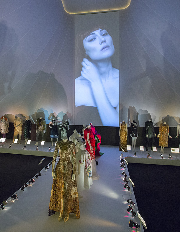 The Glamour of Italian Fashion 1945 - 2014: Inside the Exhibition ...