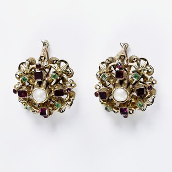 Earrings Earrings