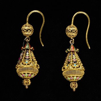 Earrings Earrings