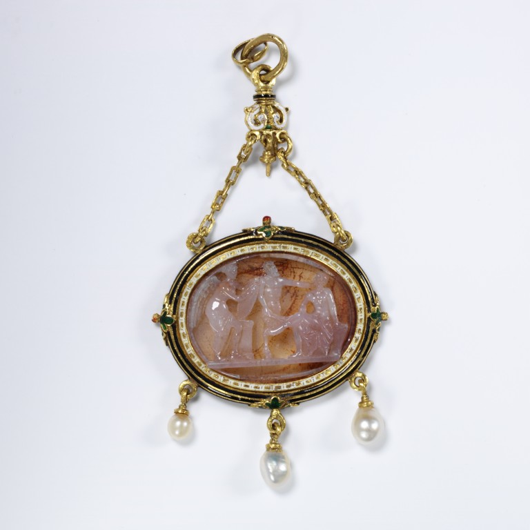 Pendant V&A Search the Collections