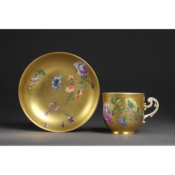 Coffee cup and saucer Coffee cup and saucer