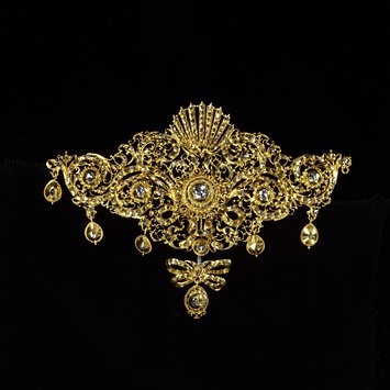 Bodice ornament Bodice ornament